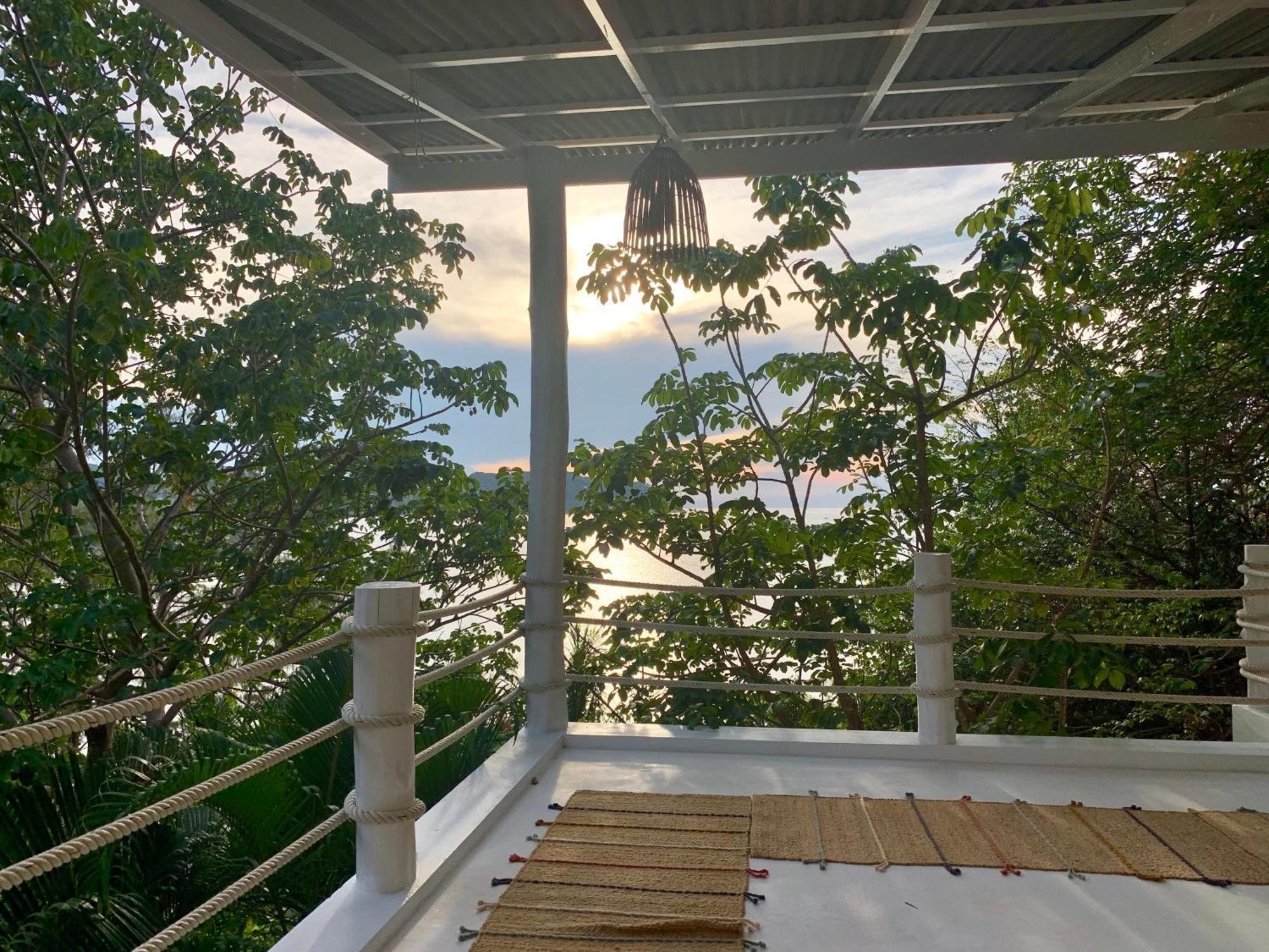 Coconut Beach Bungalows Chaloklum Habitación foto
